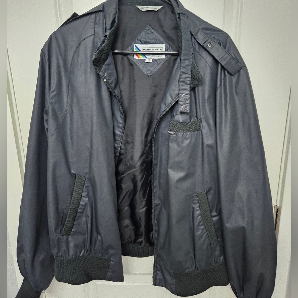 VINTAGE Members Only Bomber 1X